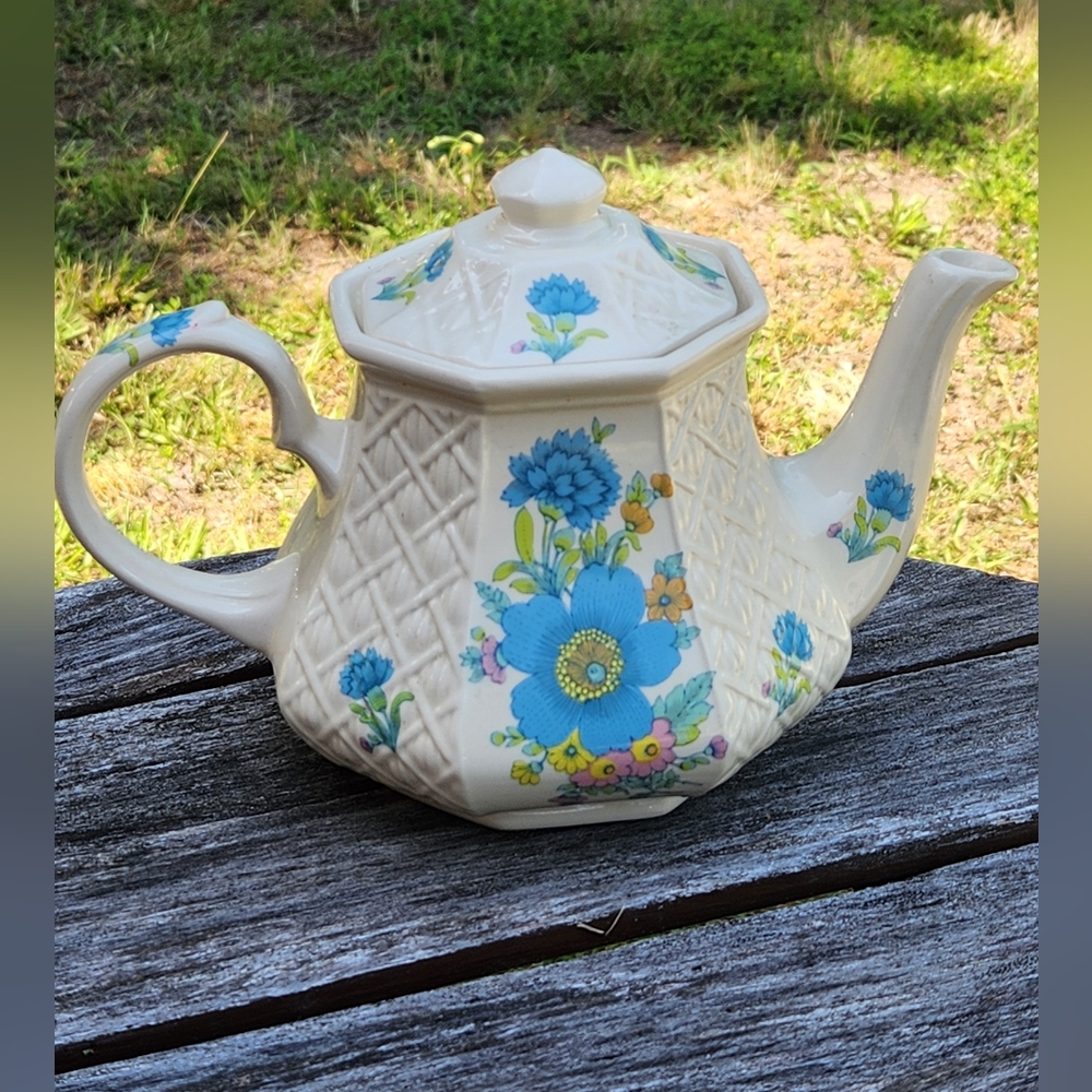 Vintage Sadler England Floral Ceramic Teapot